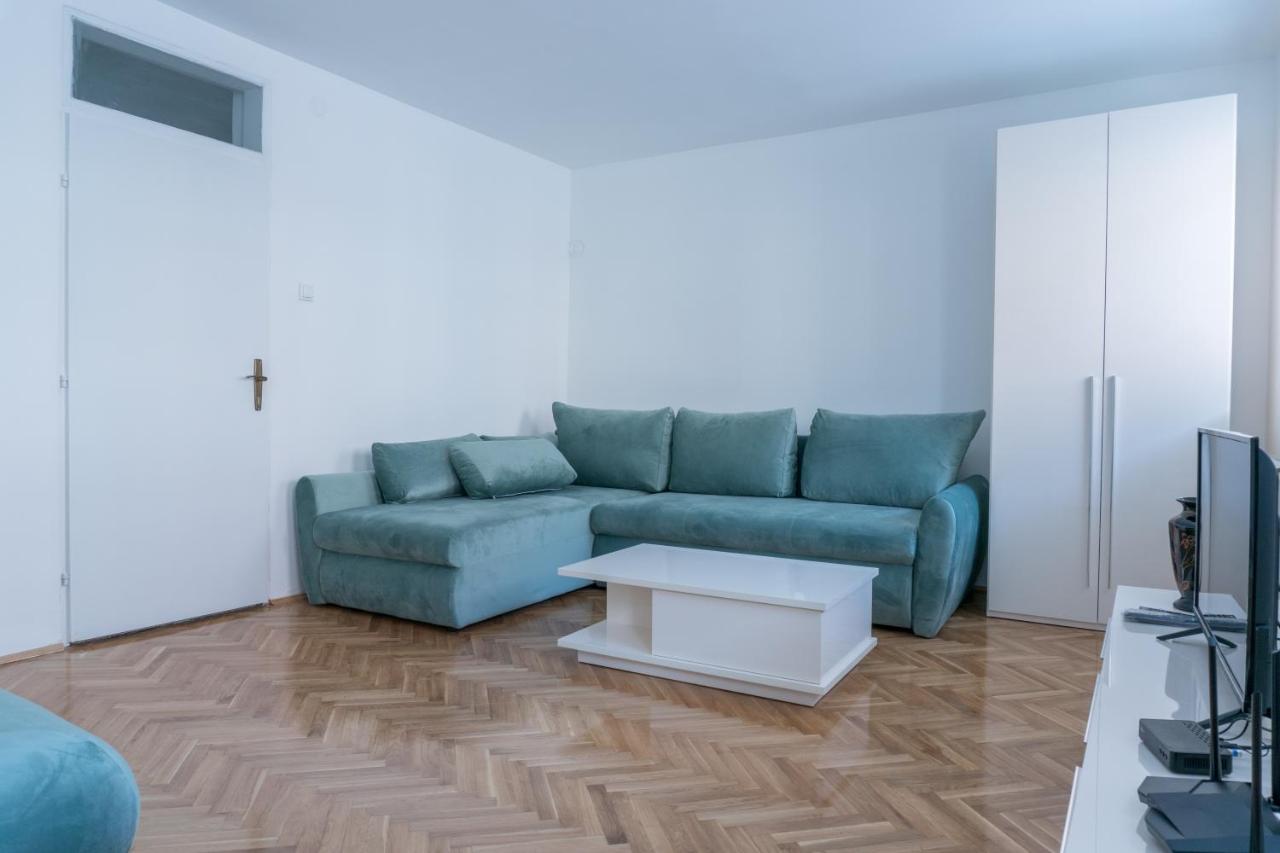 Gerardus Apartmani Vrsac Exterior foto